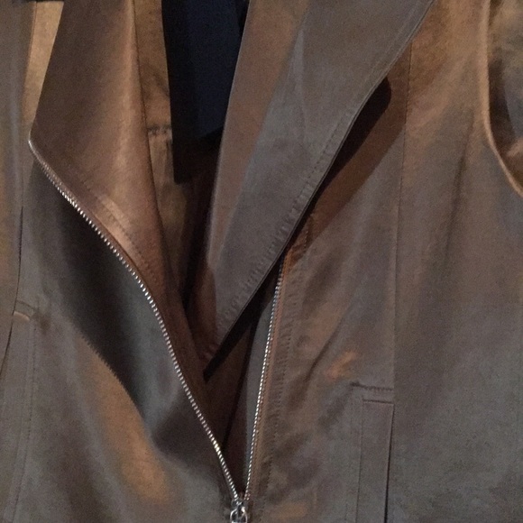 MASSIMO DUTTI WELL TAILORED SATIN MOTO VEST - Picture 5 of 8